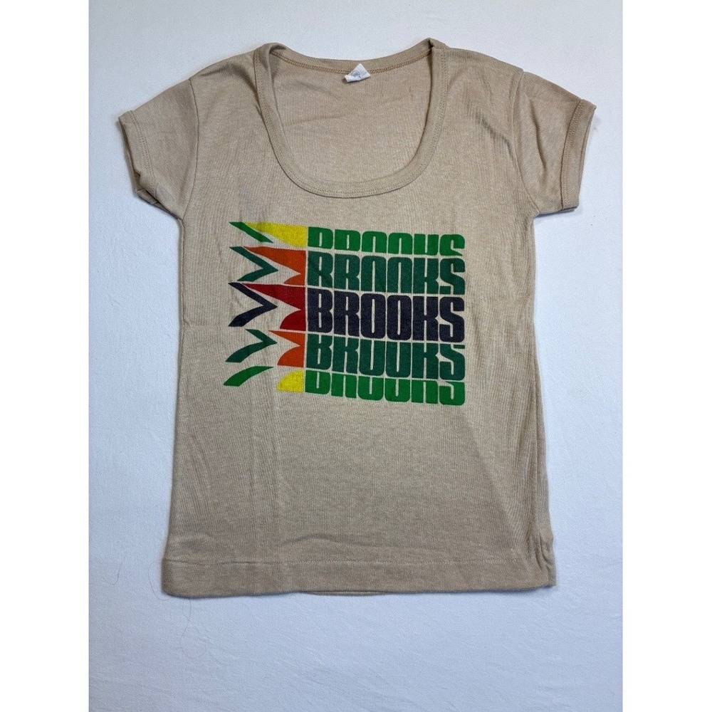 Vintage Brooks Women's Scoop Neck Graphic T-Shirt Beige Size M Retro Logo Tee